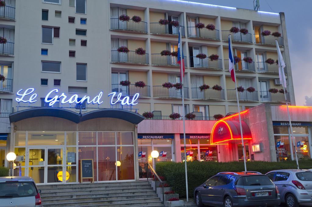 Hotel Le Grand Val Chaumont  Exterior photo