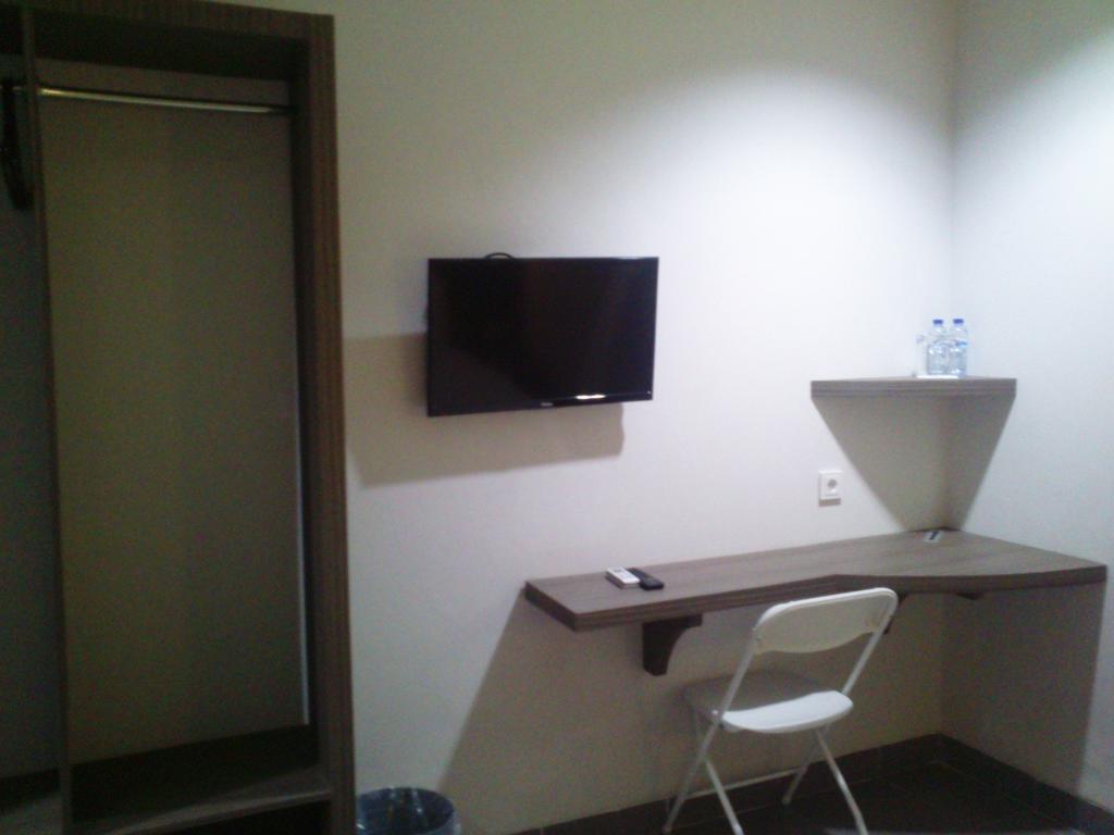 Izi Hotel Bogor Room photo