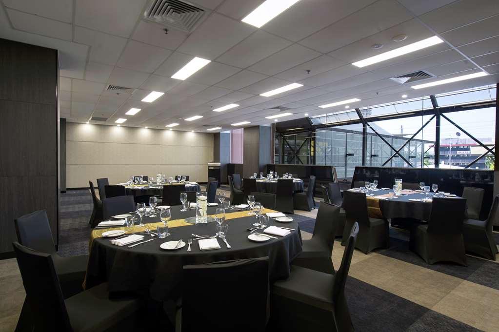 Doubletree By Hilton Esplanade Darwin Hotel Facilities photo