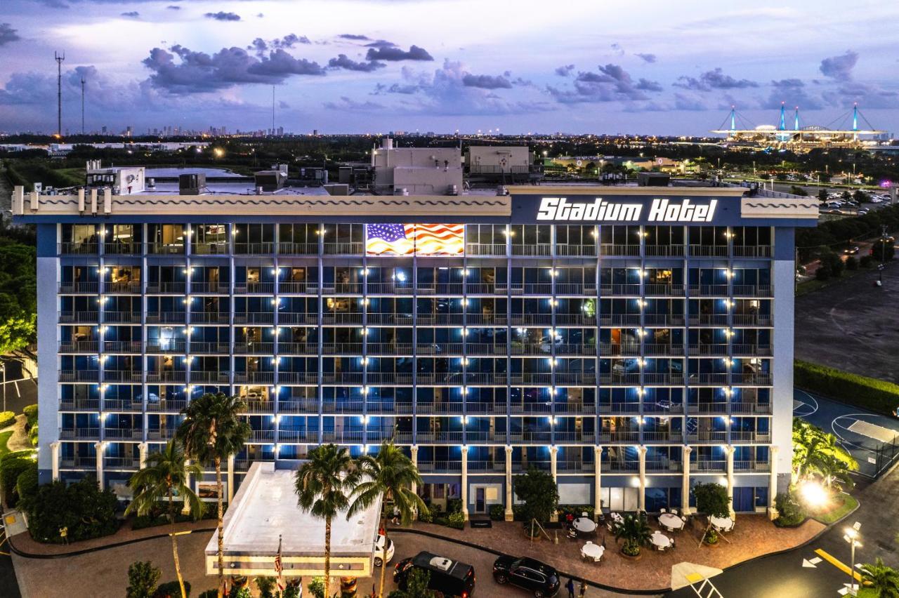 Stadium Hotel Miami Gardens Exterior photo