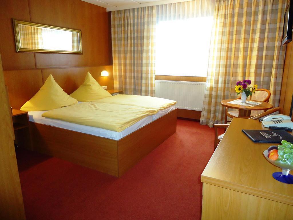 Hotel Muller Genthin Room photo