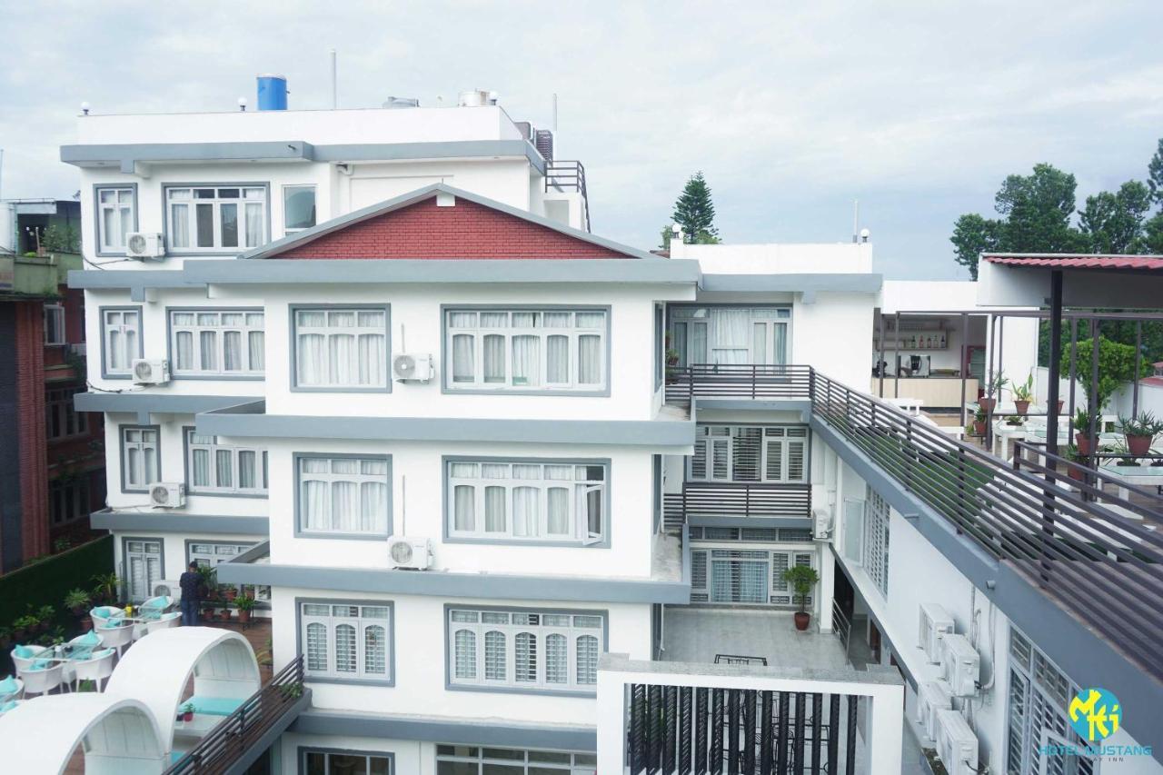 Hotel Mustang Holiday Inn Kathmandu Exterior photo