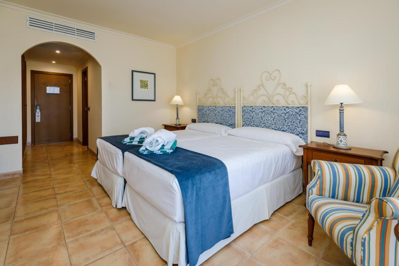 La Quinta Menorca By Portblue Boutique - Adults Only Hotel Son Xoriguer Exterior photo