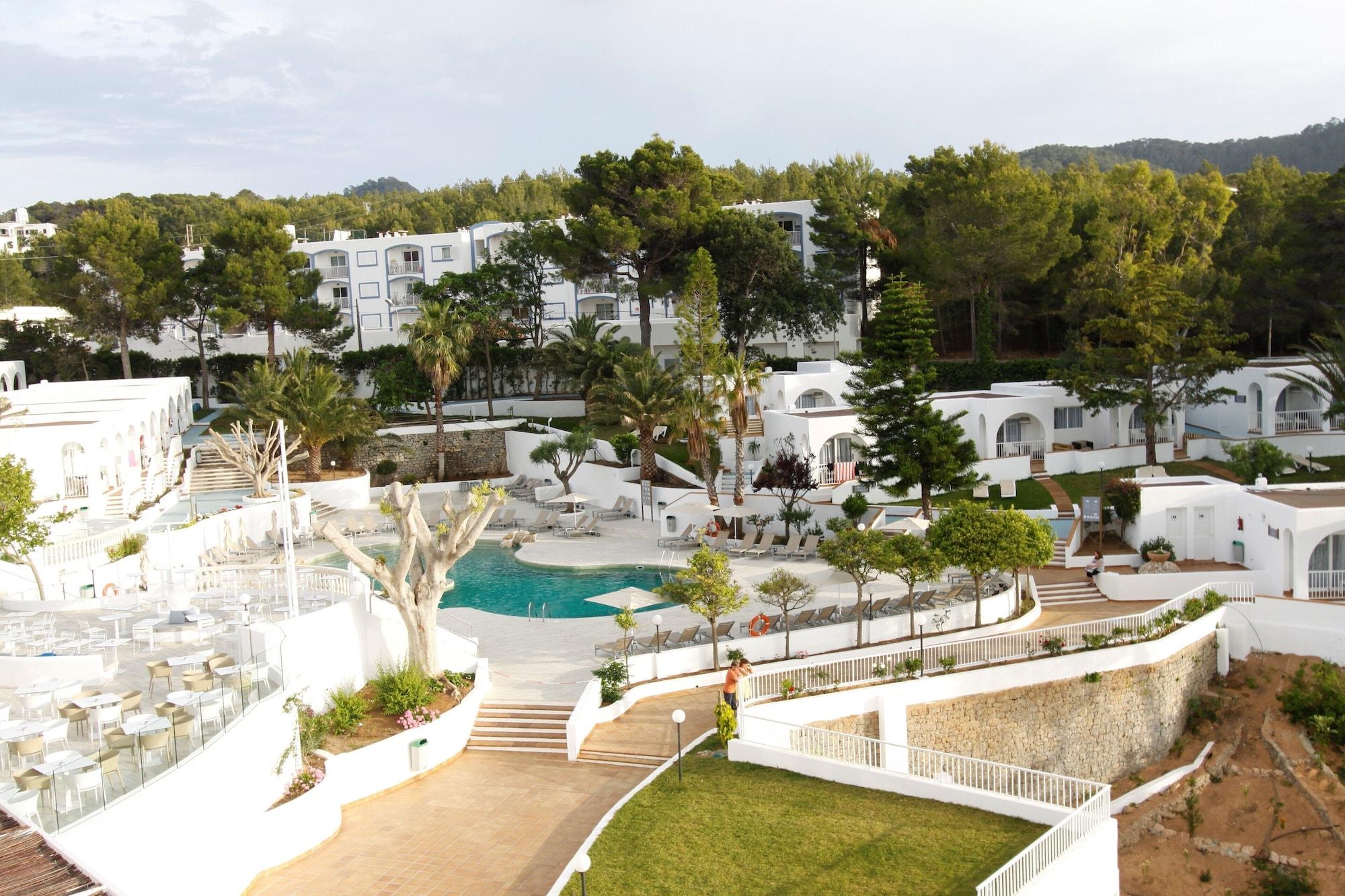 Bg Portinatx Beach Club Hotel Exterior photo