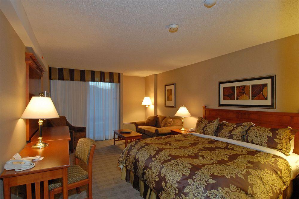 Penticton Lakeside Resort Room photo