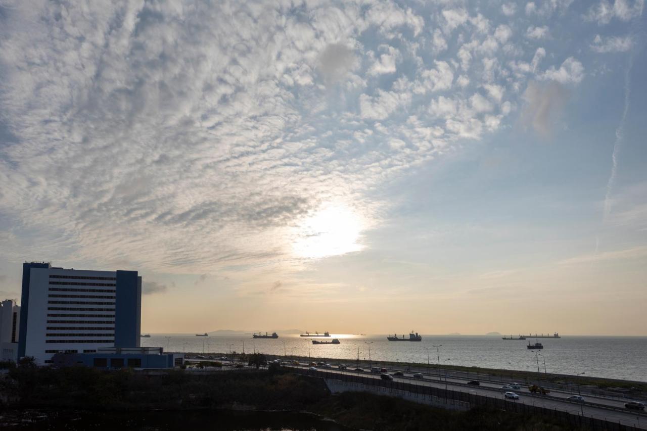 Radisson Blu Hotel Istanbul Ottomare Exterior photo