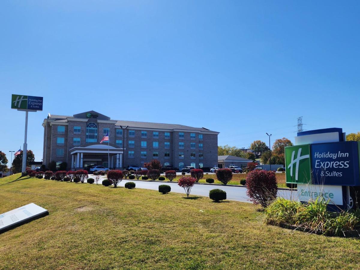 Holiday Inn Express Hotel & Suites Somerset Central, An Ihg Hotel Exterior photo