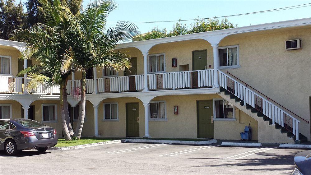 Paradise Inn And Suites Los Angeles Exterior photo