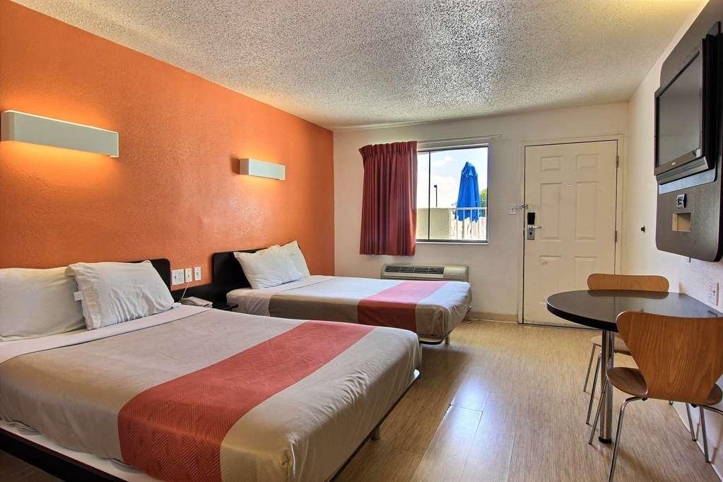 Motel 6-Swift Current, Sk Room photo