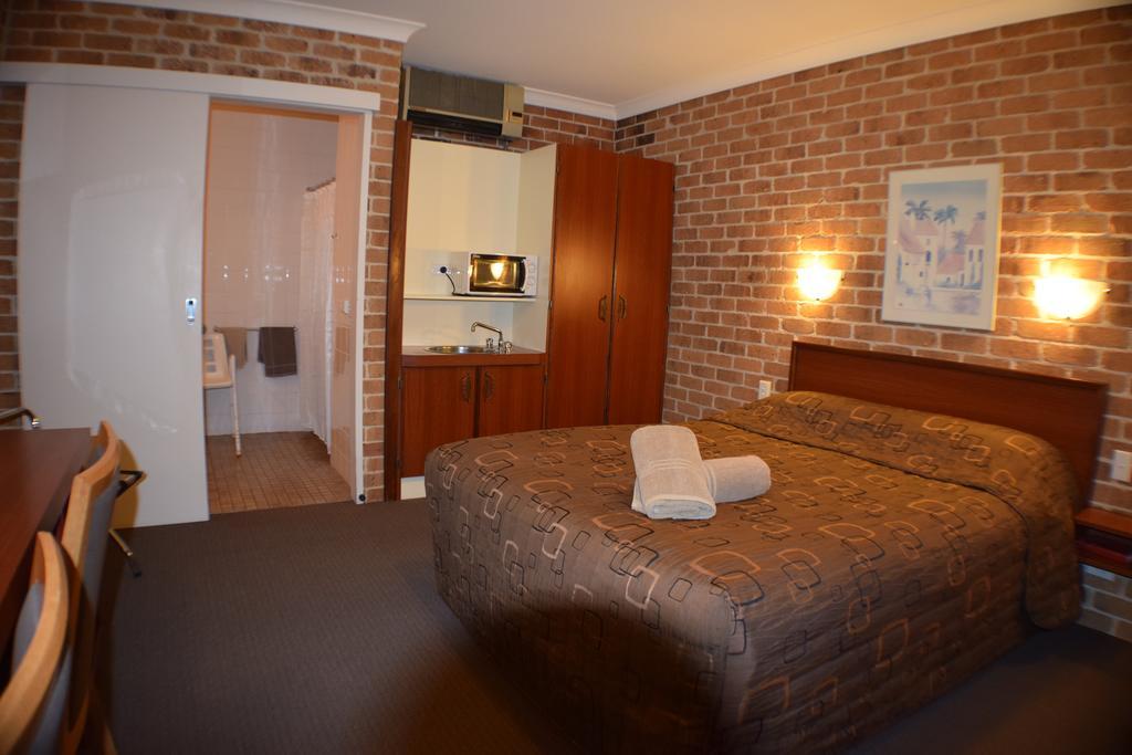 Acacia Motor Inn Armidale Room photo