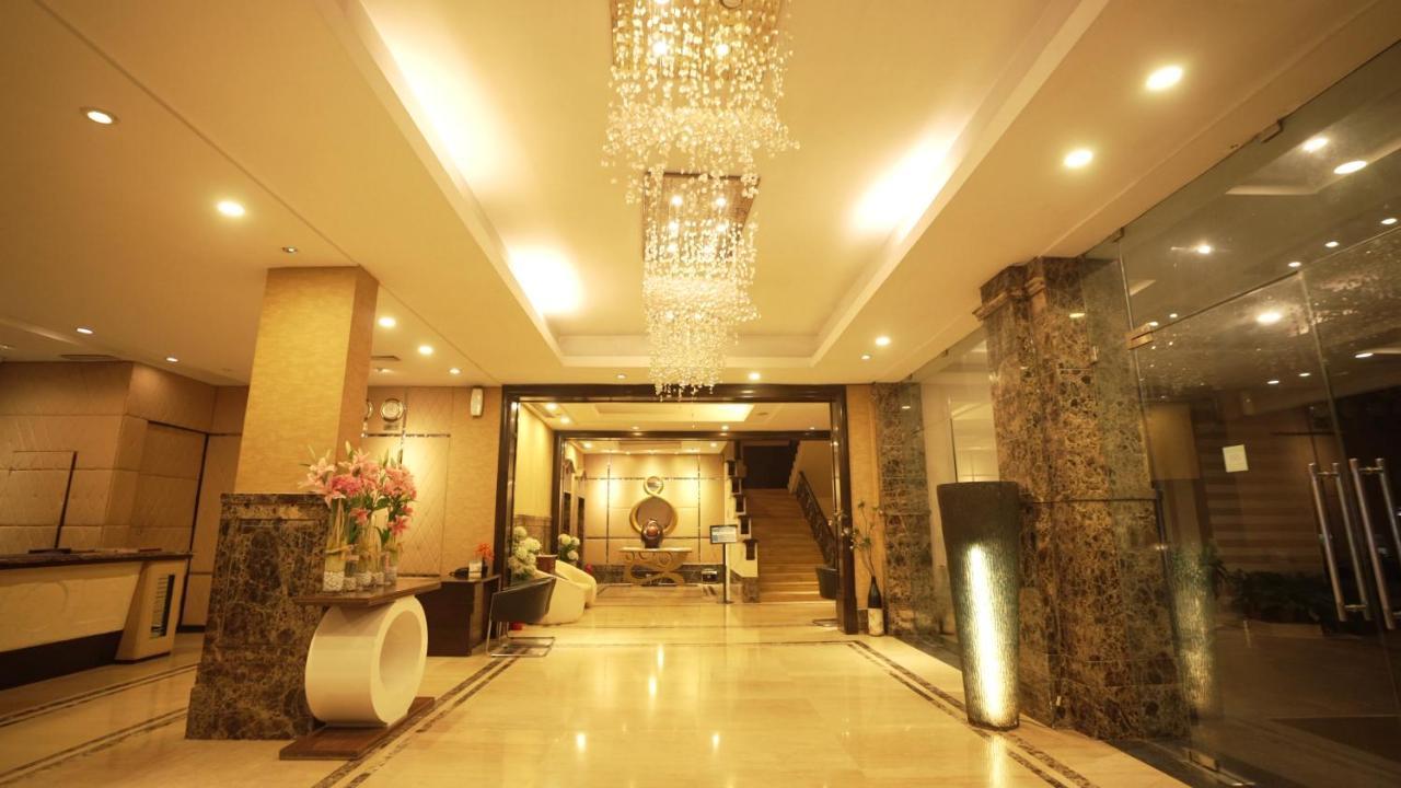 Hotel Pal Heights Bhubaneswar Exterior photo