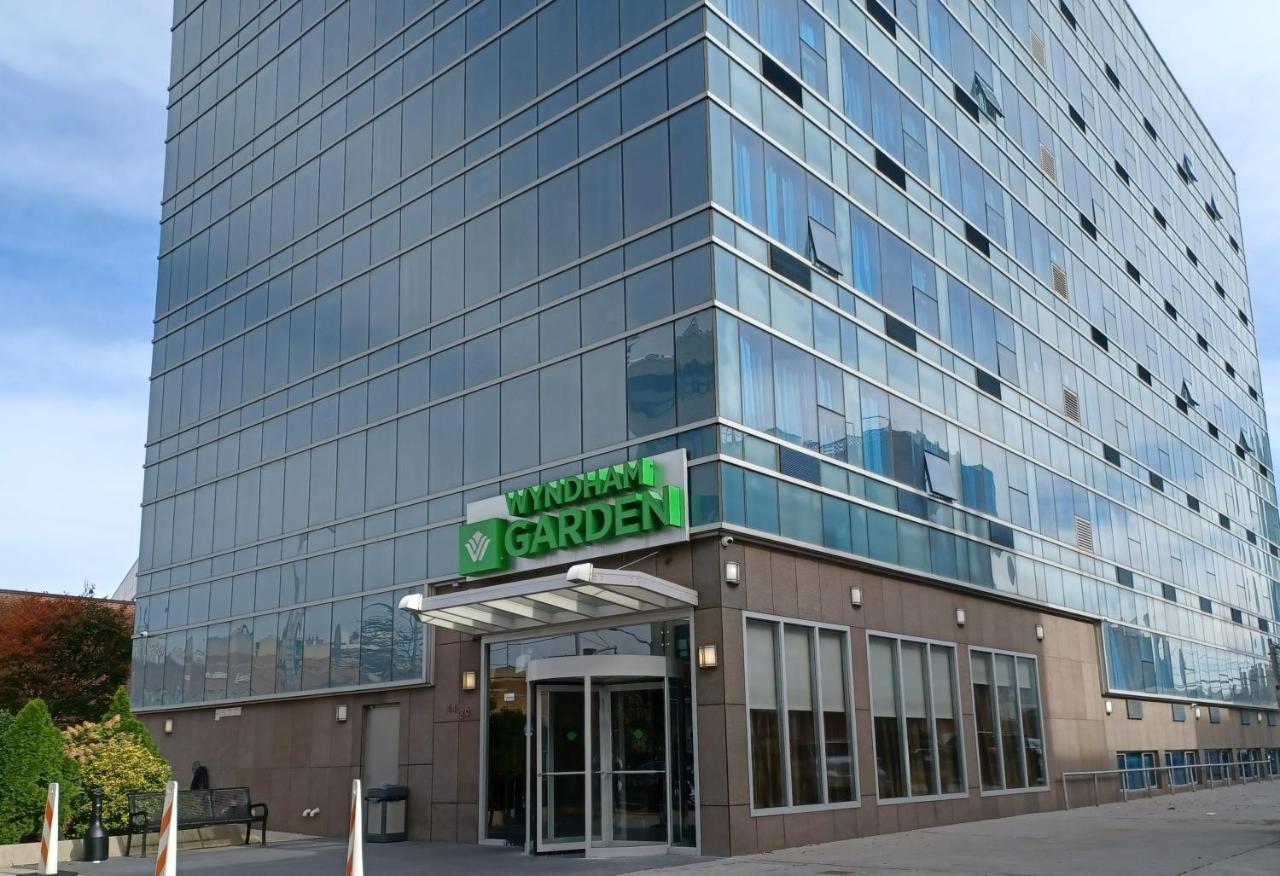 Wyndham Garden Long Island City New York Exterior photo