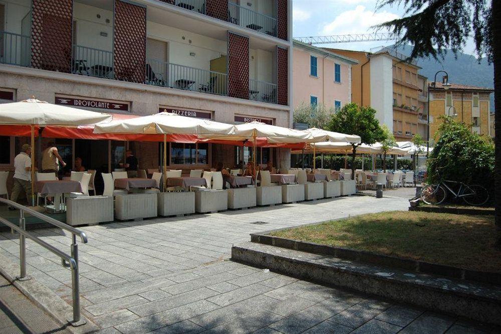 Ambra Hotel - The Only Central Lakeside Hotel In Iseo Exterior photo