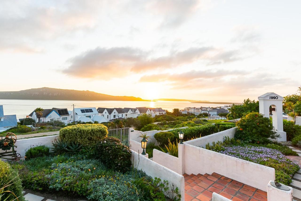 Adventure Pad'S By The Farmhouse Hotel Langebaan Exterior photo