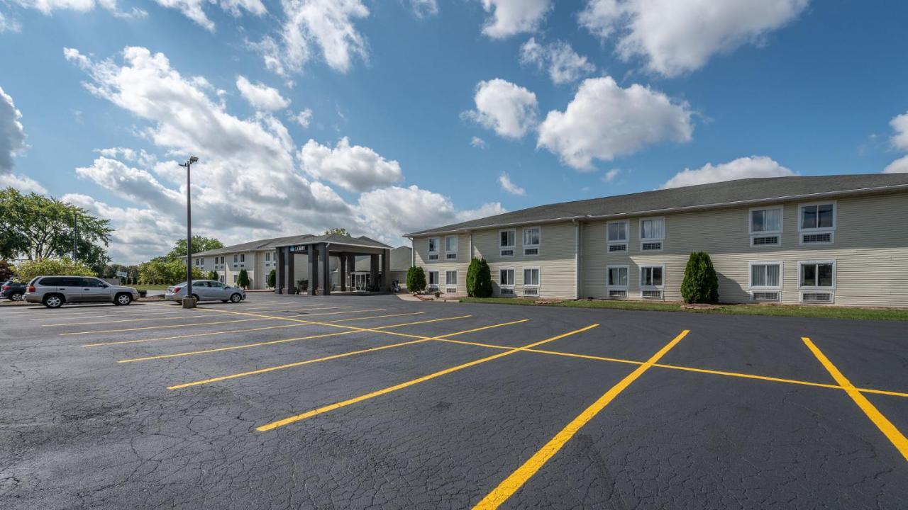 American Inn & Suites Dundee Exterior photo