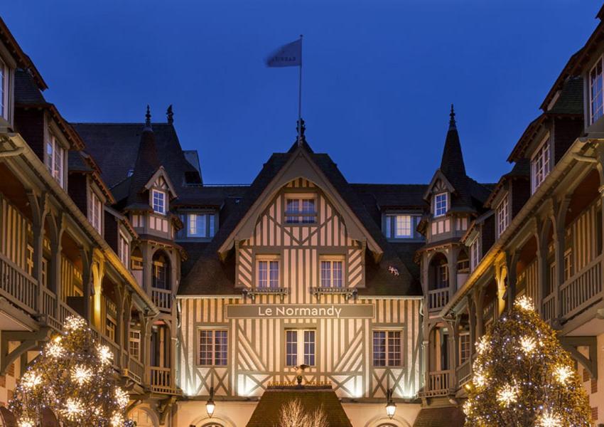 Hotel Barriere Le Normandy Deauville Exterior photo