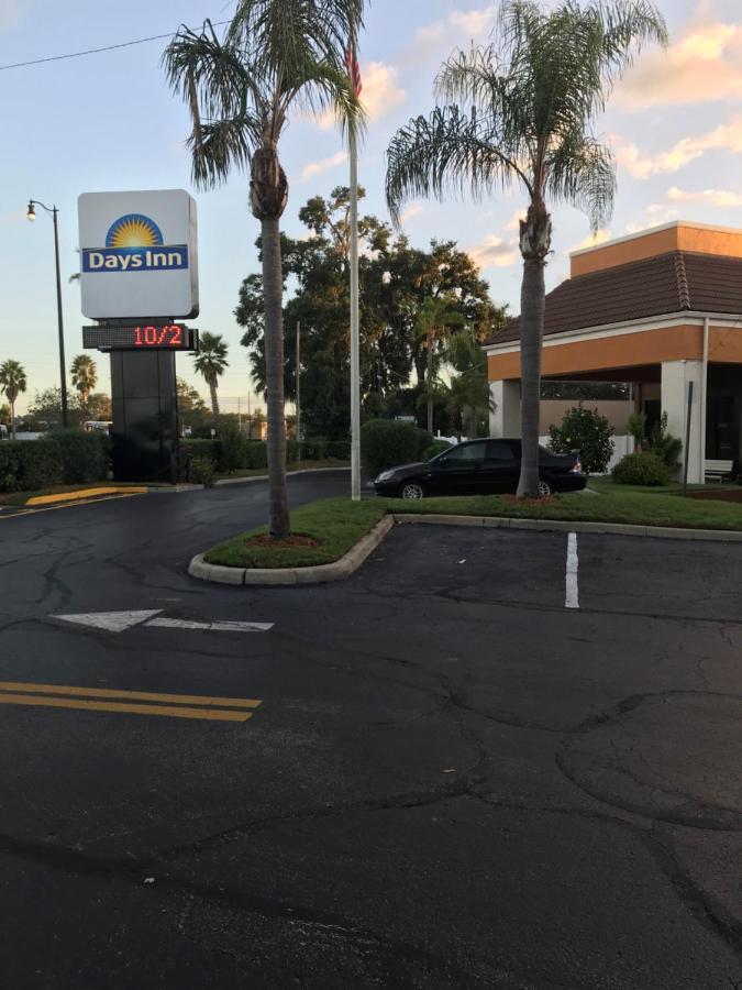 Days Inn By Wyndham N Orlando/Casselberry Fern Park Exterior photo