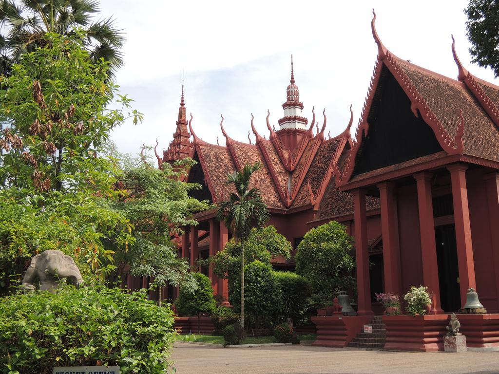 Champs Ely See Hotel III Phnom Penh Exterior photo