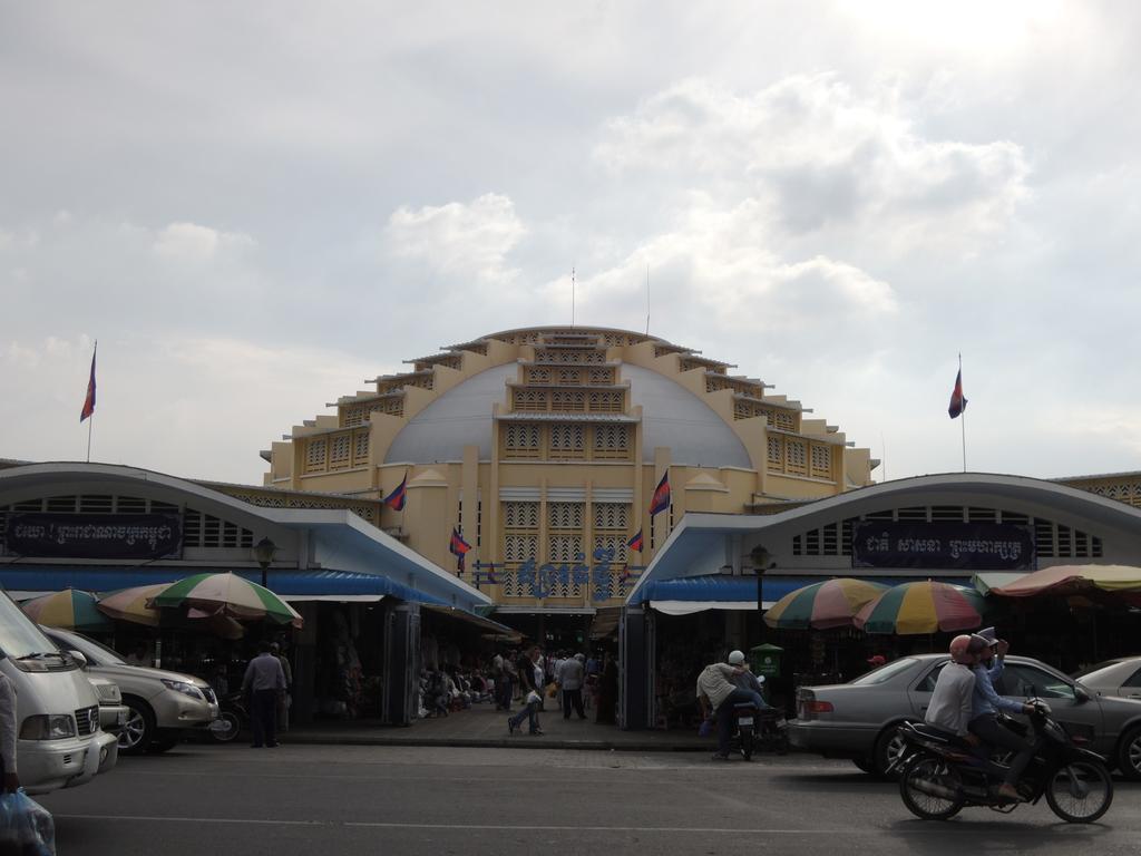 Champs Ely See Hotel III Phnom Penh Exterior photo