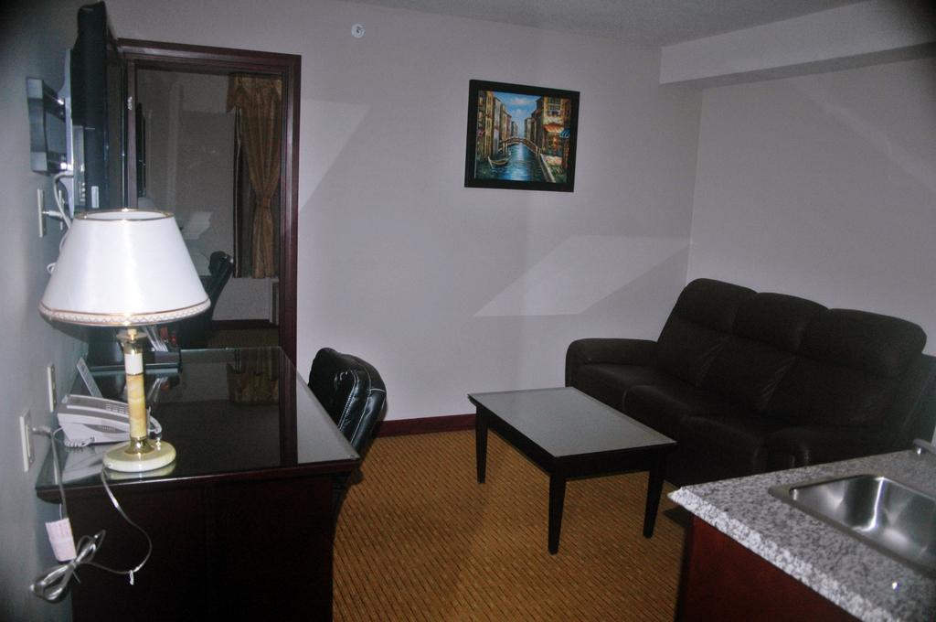 Days Inn By Wyndham Athabasca Room photo