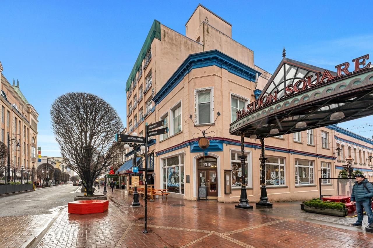 The Bedford Regency Hotel Victoria Exterior photo