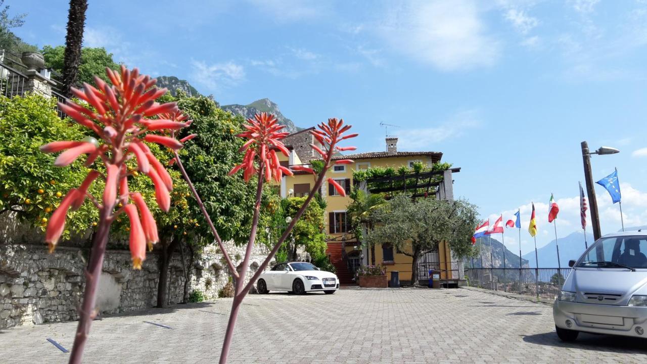 Hotel Palazzina Gargnano Exterior photo
