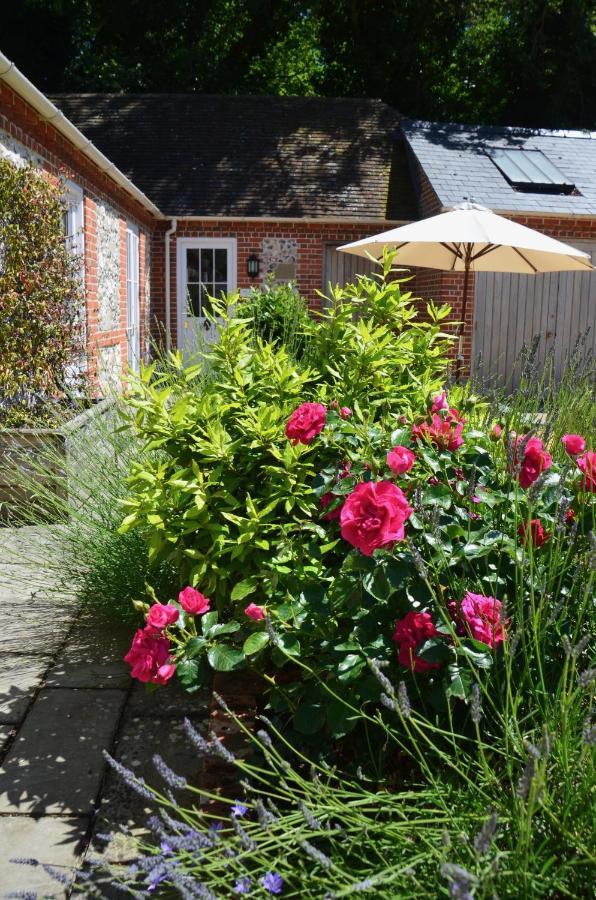 Stonehenge Cottages Salisbury Exterior photo