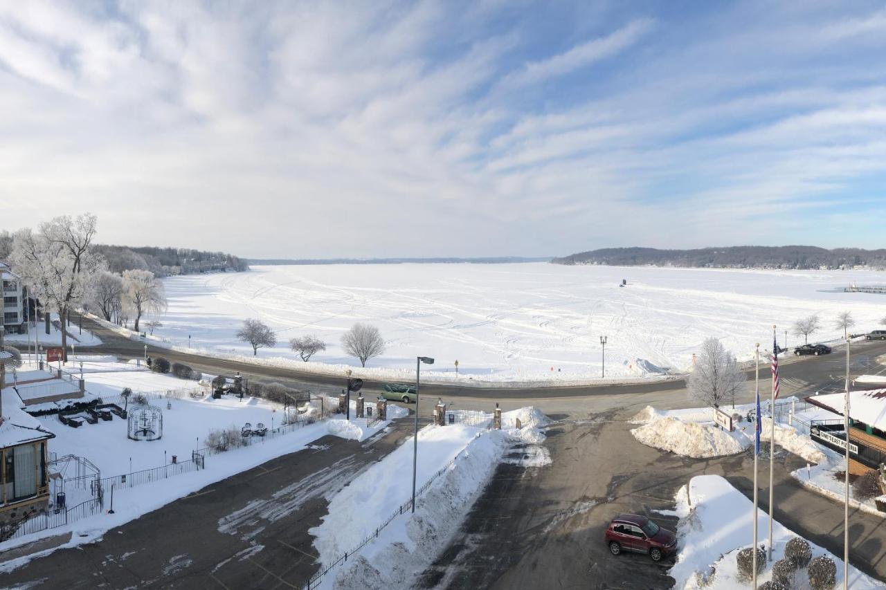 Harbor Shores On Lake Geneva Exterior photo