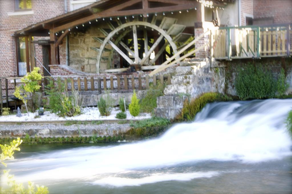 Logis - Hotel & Restaurant Moulin Des Forges Saint-Omer-en-Chaussee Exterior photo