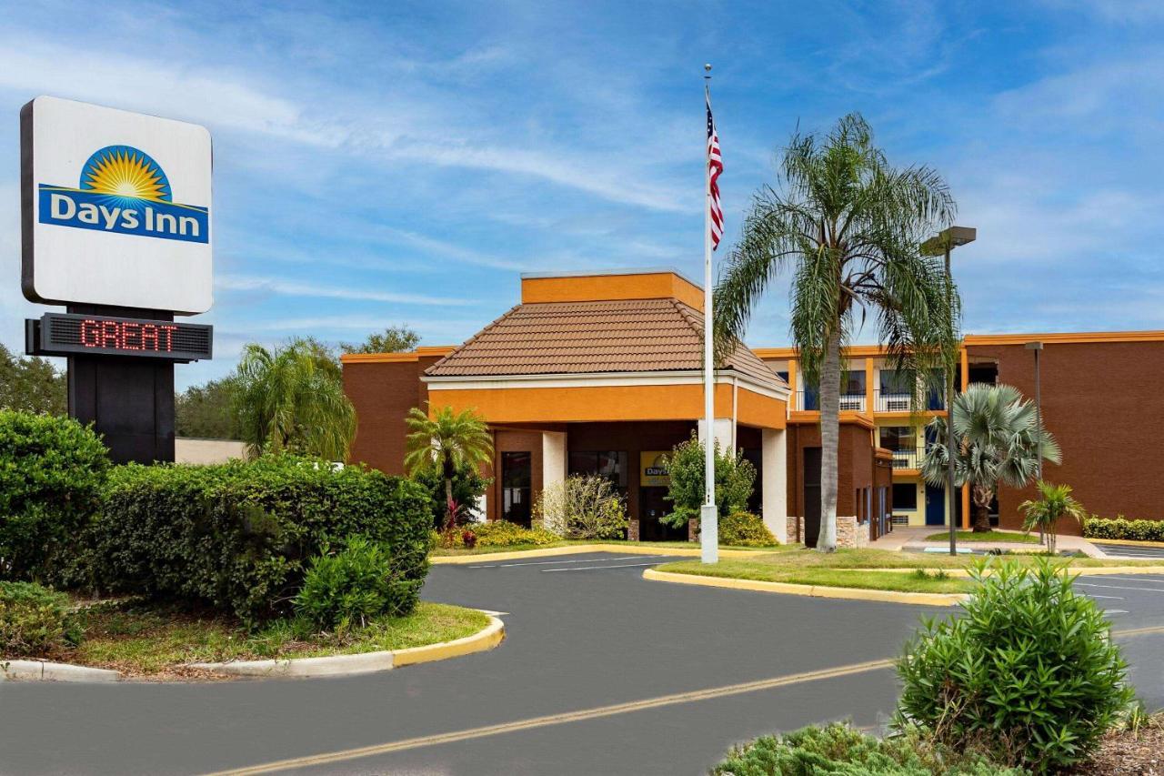 Days Inn By Wyndham N Orlando/Casselberry Fern Park Exterior photo