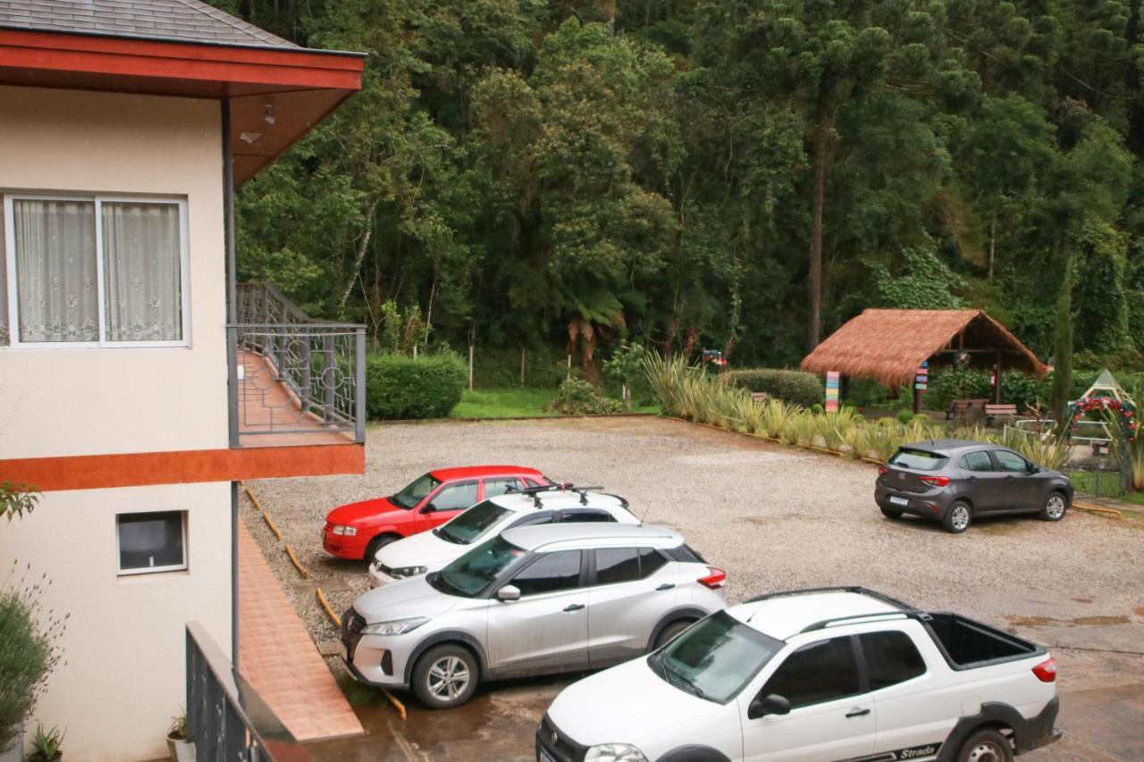 Pousada Recanto Feliz Campos do Jordao Exterior photo