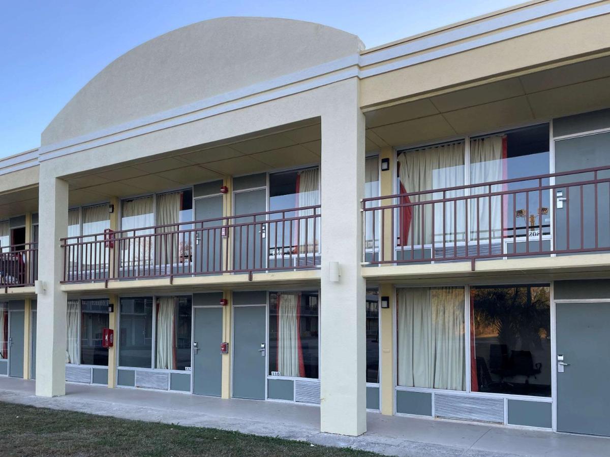 Econo Lodge Yemassee Exterior photo