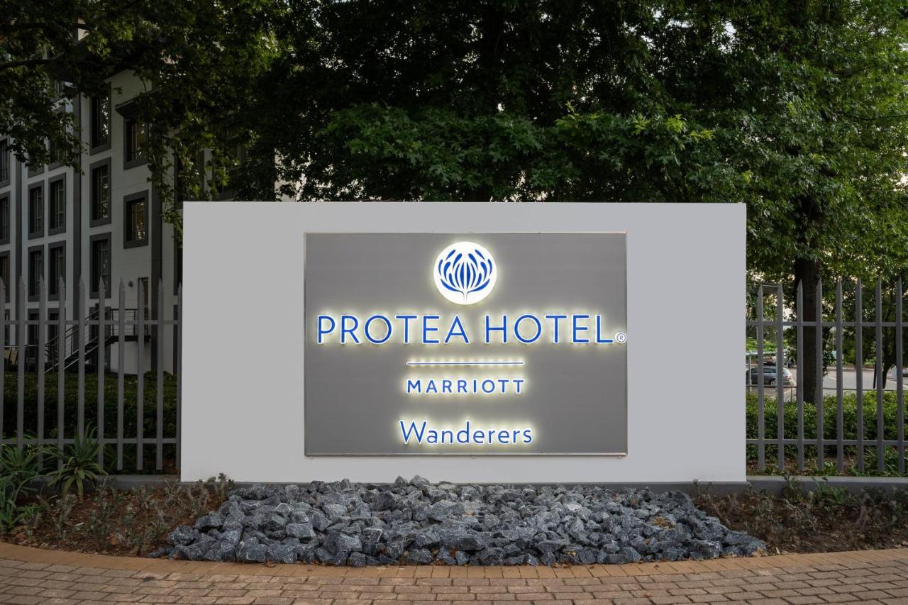 Protea Hotel By Marriott Johannesburg Wanderers Exterior photo