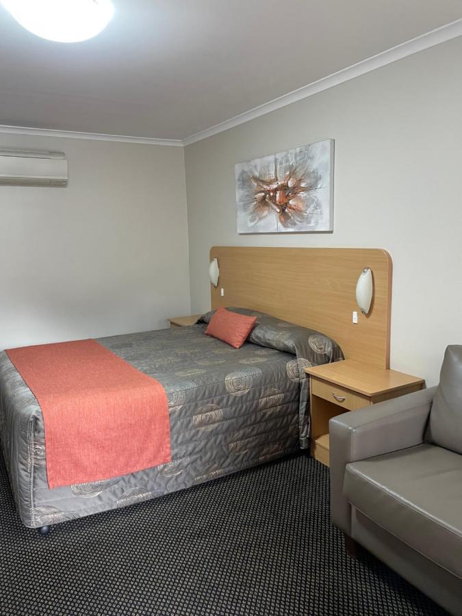 Cattlemans Country Motor Inn & Serviced Apartments Dubbo Exterior photo