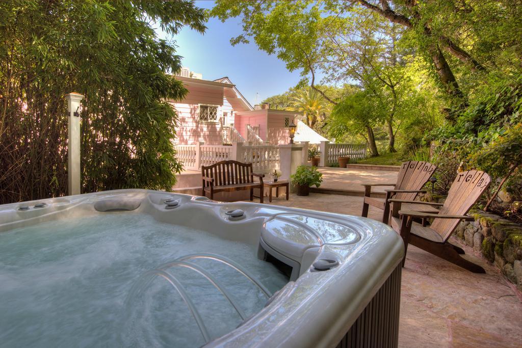 The Pink Mansion Bed & Breakfast Calistoga Exterior photo