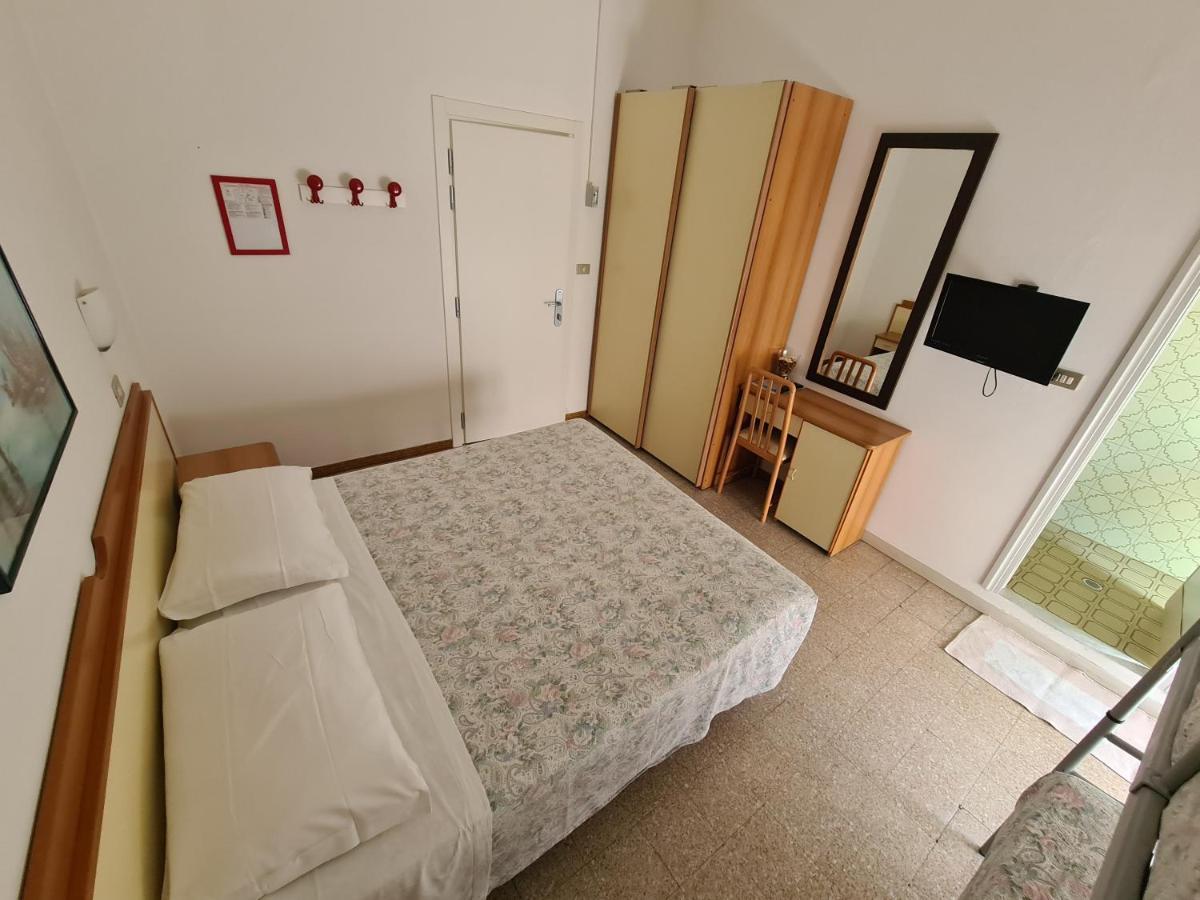 Hotel Camelia Rimini Room photo