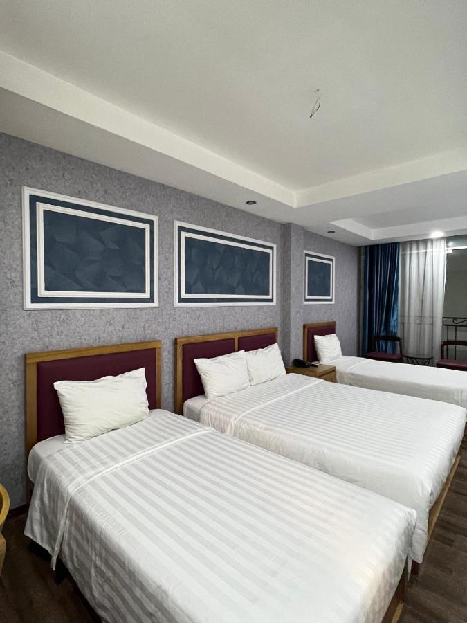 Holiday Suites Hotel & Spa Hanoi Exterior photo