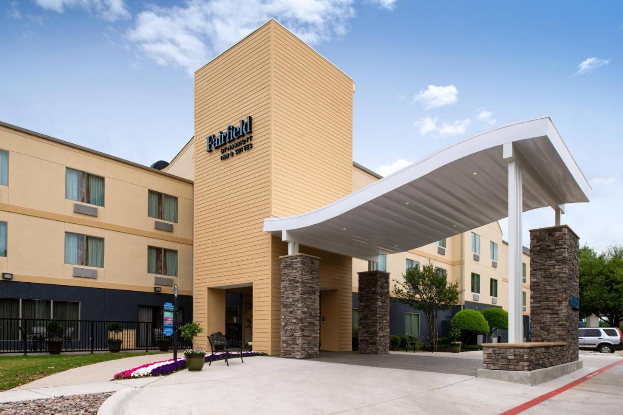 Fairfield Inn Arlington Near Six Flags Exterior photo