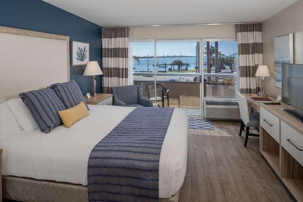 Bay Club Hotel And Marina San Diego Room photo