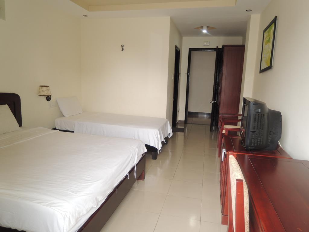 Hoan Kiem Hotel Hue Room photo