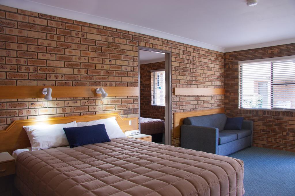 Mid Town Inn Narrabri Room photo