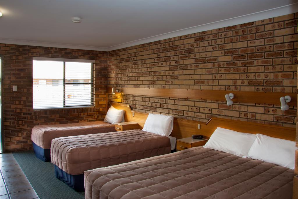 Mid Town Inn Narrabri Room photo