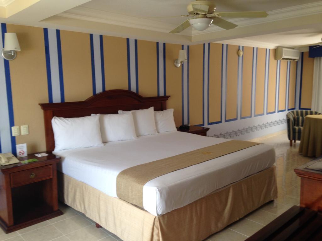 Hotel Plaza Colonial Campeche Room photo