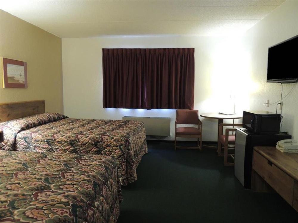 America'S Stay Inn Stewartville Room photo