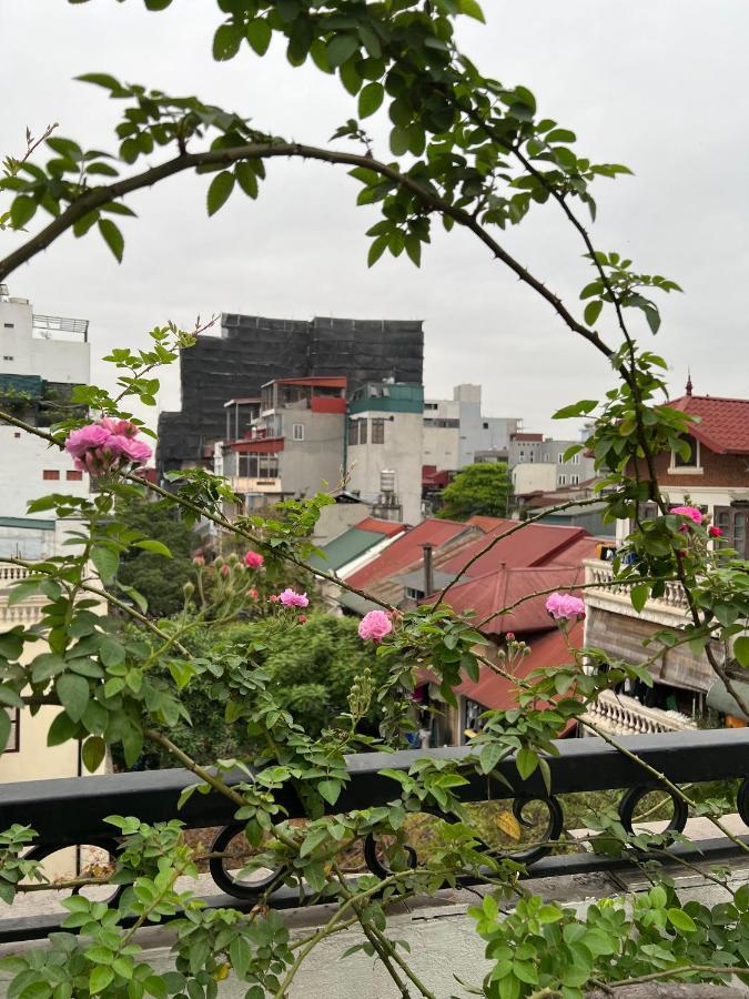 Holiday Suites Hotel & Spa Hanoi Exterior photo