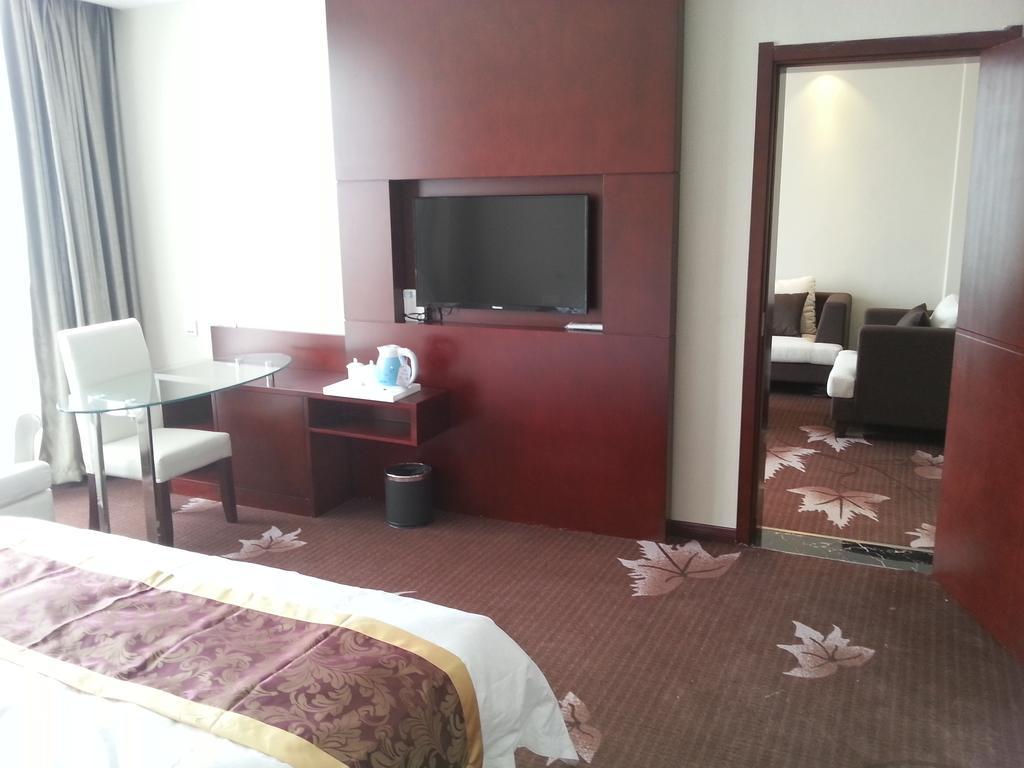 Xinxiang Zhongzhou Yihe Hotel Room photo