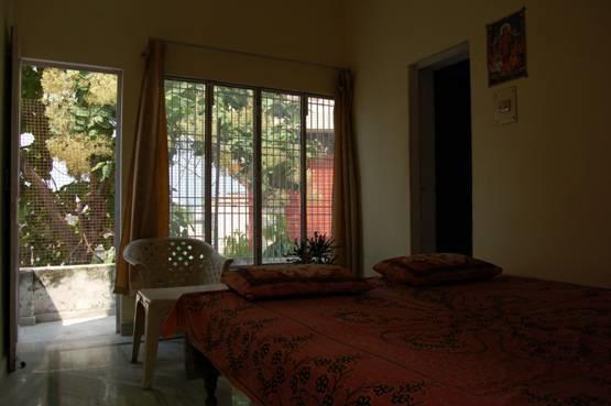 Maruti Guest House Varanasi Room photo