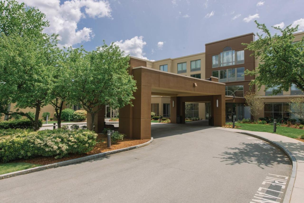 Courtyard By Marriott Nashua Hotel Exterior photo