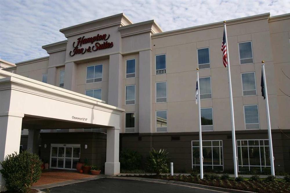 Hampton Inn & Suites Clinton Exterior photo