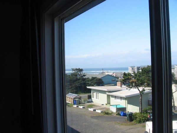 Newport Bay Motel Amenities photo